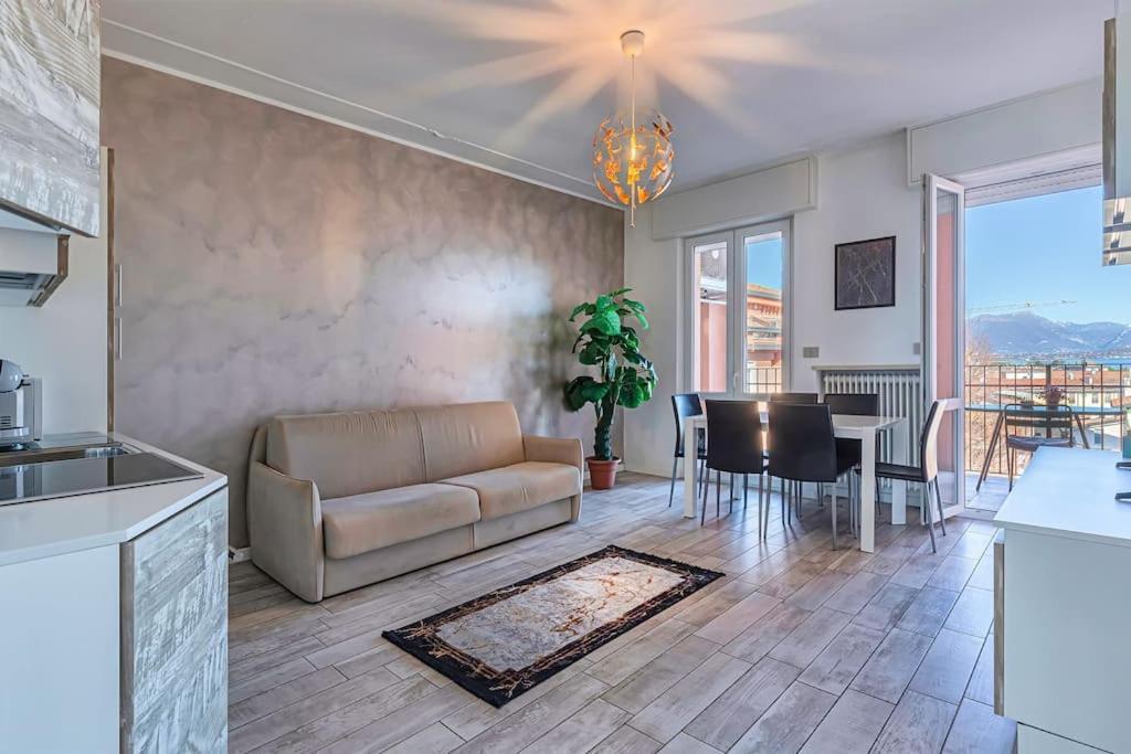 Garda Lake View Apartment Desenzano del Garda Eksteriør bilde
